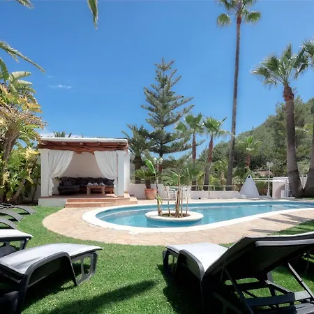 Teo - In Ibiza Villa